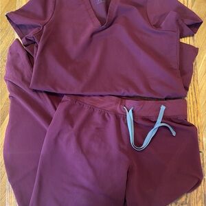 Small Figs Maroon Scrub Set Casma top Kade pants